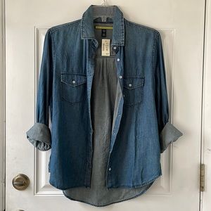 Prince & Fox Dark Wash Chambray Button Down